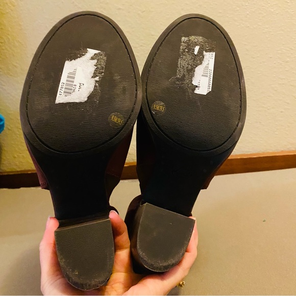 Lucky Brand Laciann Heeled Peep Toe Booties Stacked Heel Leather Burgundy Boot - Picture 6 of 9